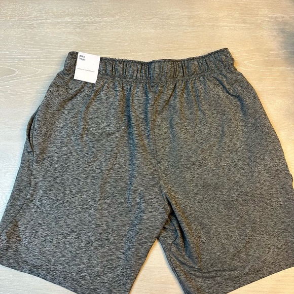 Nike Men's Heather Gray Athletic Shorts - Picture 3 of 4